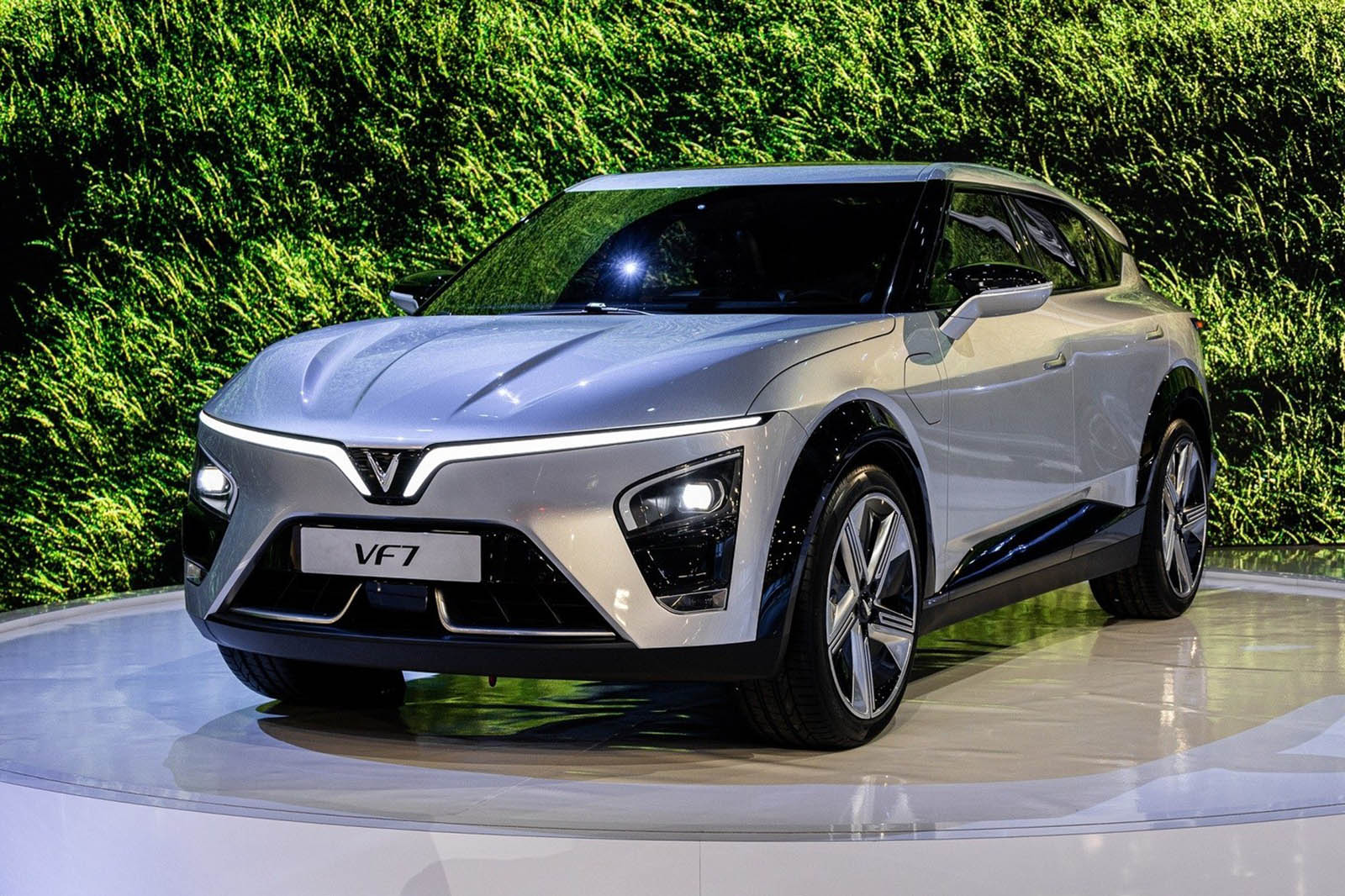 ElectricDrives | VinFast to invest $2 billion in electric vehicle (EV ...