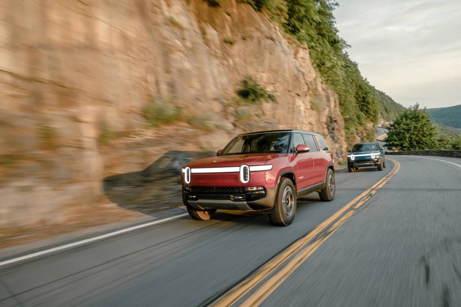Rivian shatters Q4 2023 production records, surpassing annual targets