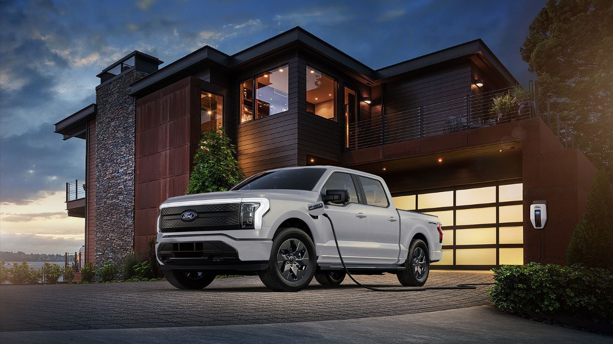 Ford Power Promise launched in U.S., bundling free charger with each new EV